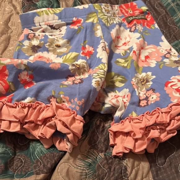 Matilda Jane Bottoms Size 8 (4 pair) - Picture 7 of 7